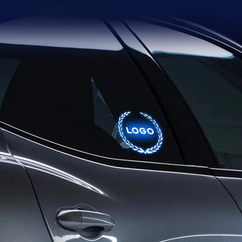Emblema LED reîncărcabilă pentru mașină – Efect de lumină neon